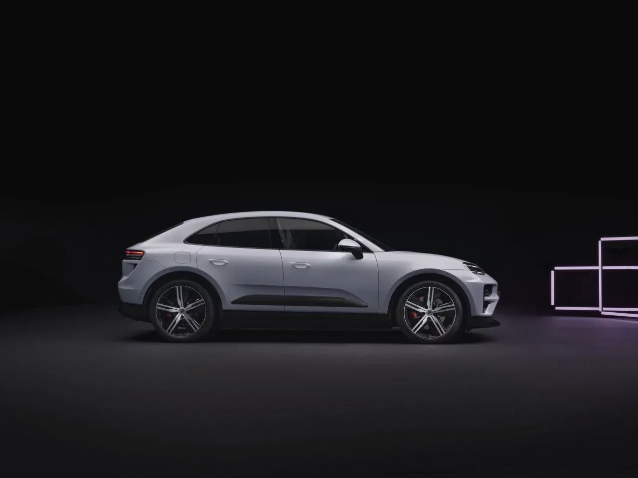 porsche-macan-turbo-2024-24-1280x960.webp