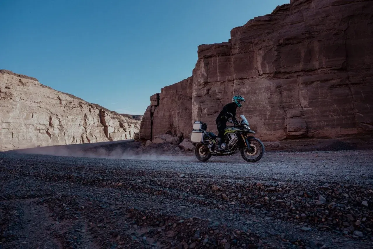 <h3>La moto todoterreno alemana que triunfa por su precio será la revelación de 2025</h3><br /> 2 Noticias de Chile - Mediatribu