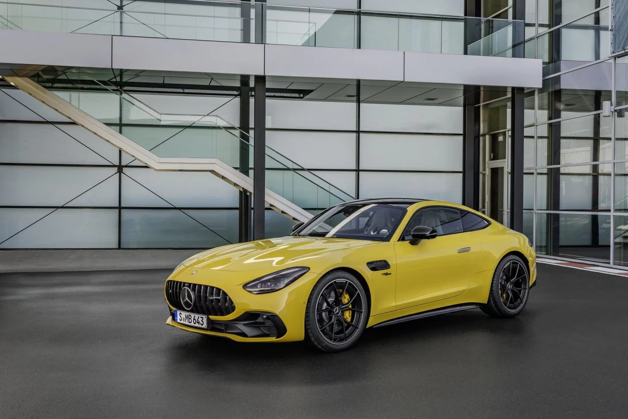 mercedes-amg-gt-43-2024-10-1280x854.webp
