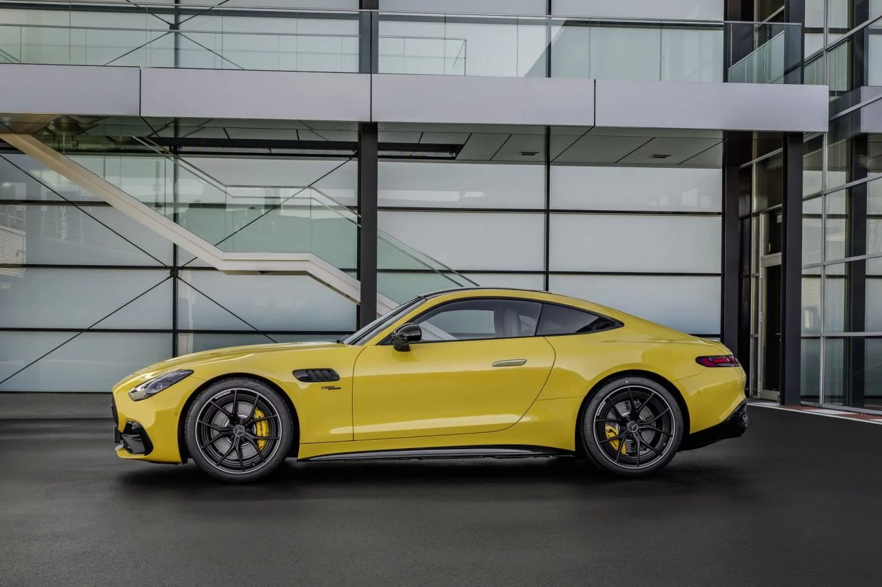 mercedes-amg-gt-43-2024-11-1280x853.webp