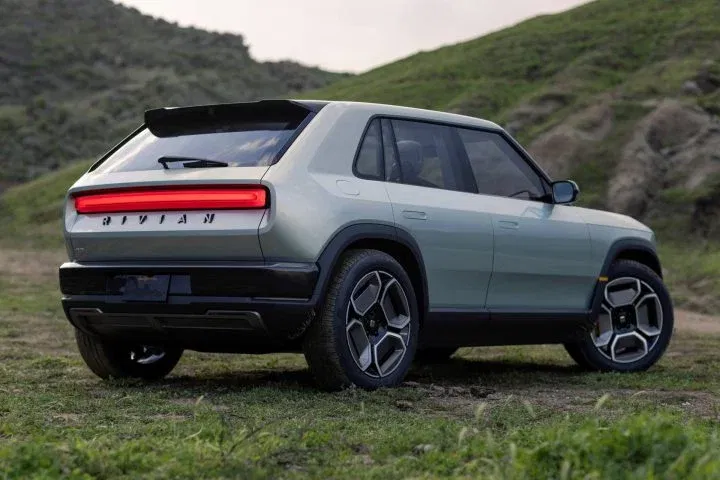 Imagen de un repost: Rivian R3 y R3X, el 4×4 neoretro que querrás tener en tu garaje