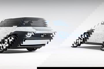 Vista delantera y lateral de Honda con diseño sostenible presentado en Milán.
