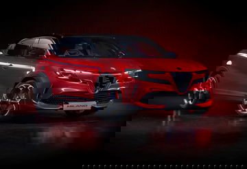 Vista lateral del Alfa Romeo Junior destacando su diseño dinámico y deportivo.