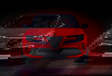 Impresionante vista frontal del Alfa Romeo Junior con su característica parrilla.