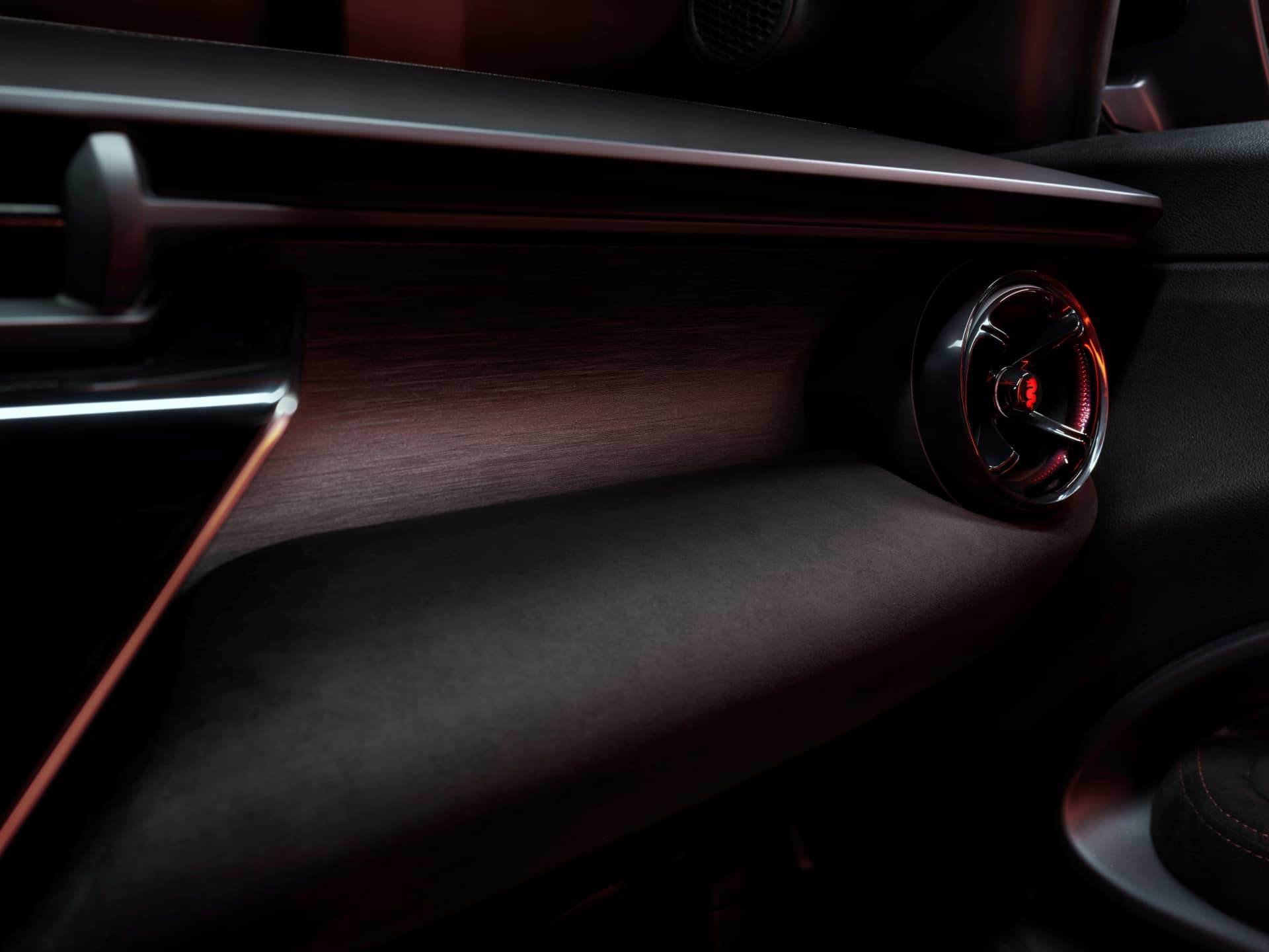 Acabados interiores del Alfa Romeo Junior mostrando la calidad de los materiales.