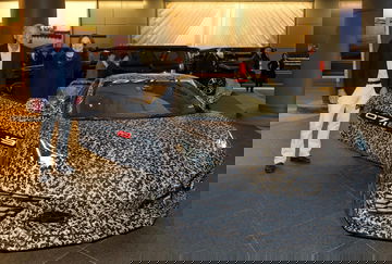 Vista lateral del prototipo camuflado Chevrolet Corvette.