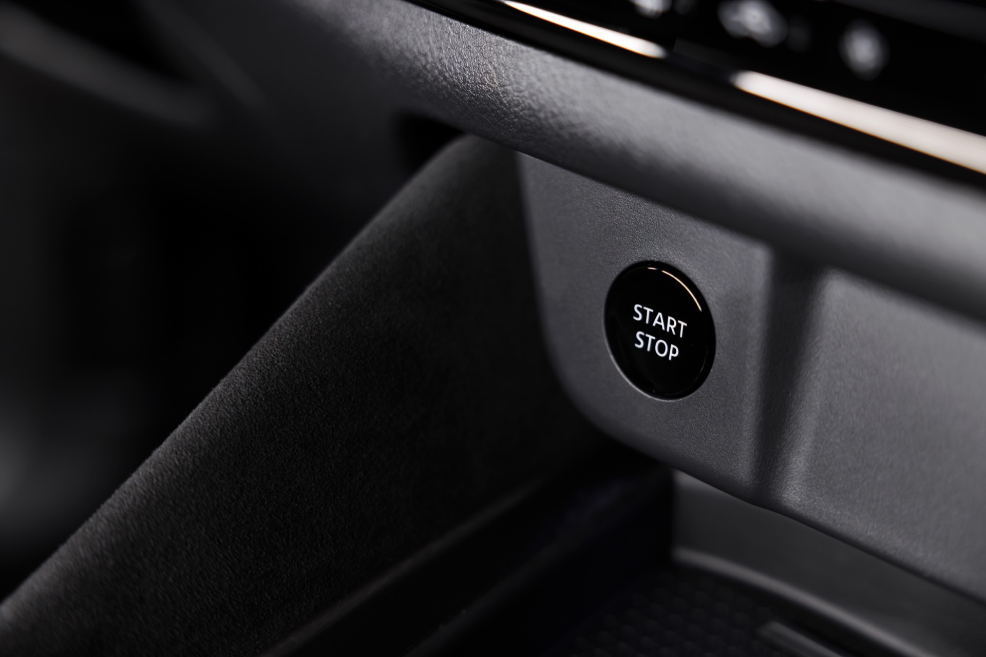 Vista del sistema de arranque sin llave Start/Stop del Nissan Qashqai 2024