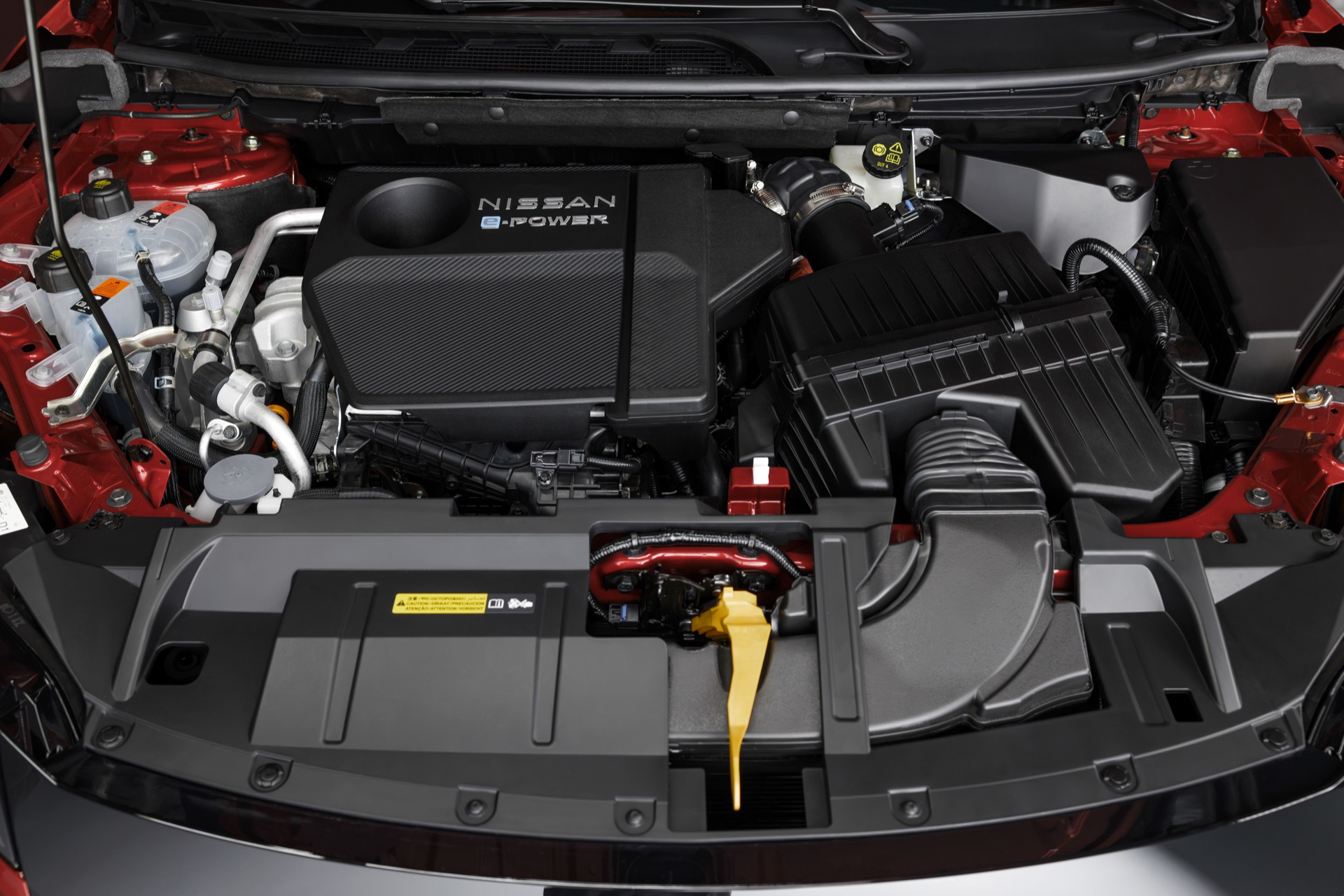 Vista detallada del propulsor del Nissan Qashqai 2024 evidenciando su tecnología e ingeniería