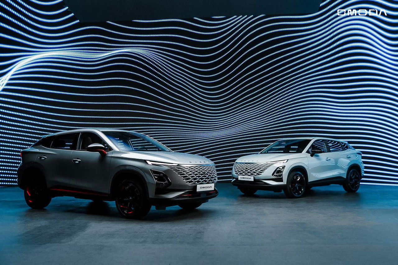 Omoda presenta su última gama de SUVs con un diseño vanguardista y líneas definidas.