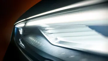 Vista detallada de la innovadora óptica del BMW Concept Skytop.