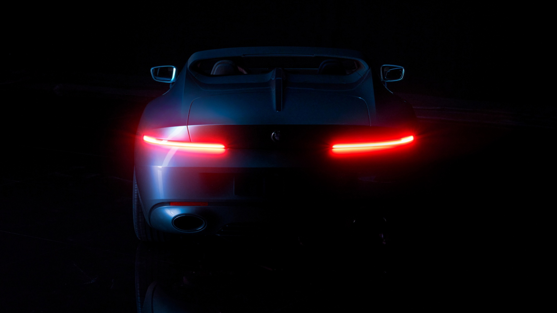 Vista trasera del BMW Concept Skytop revelando su distintivo diseño de luces.