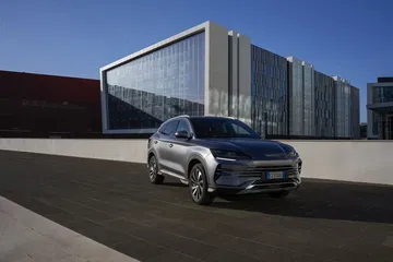 Vanguardista SUV eléctrico BYD Seal perfilando futuro movilidad sostenible