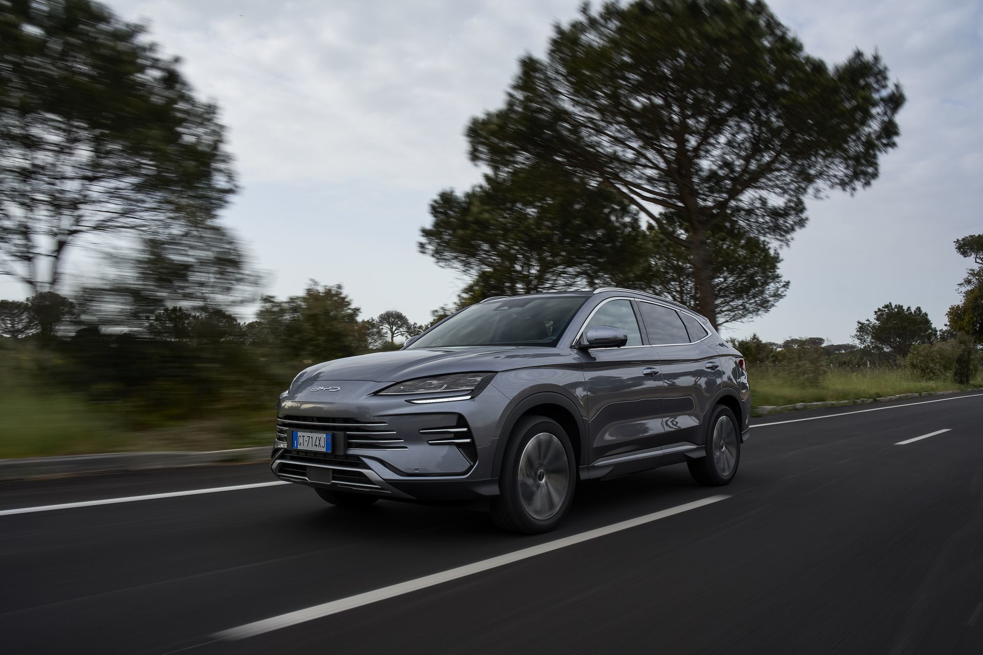 BYD Seal en movimiento, 125 km de autonomía eléctrica.