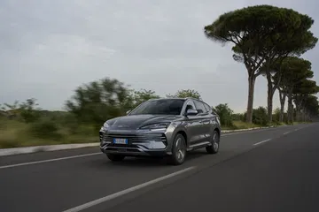 El BYD Seal en su hábitat natural, demuestra elegancia y modernidad