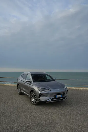 BYD Seal exhibiendo líneas elegantes y diseño vanguardista.