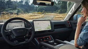 Vista del habitáculo que destaca la robustez y tecnología de la nueva propuesta 4x4.