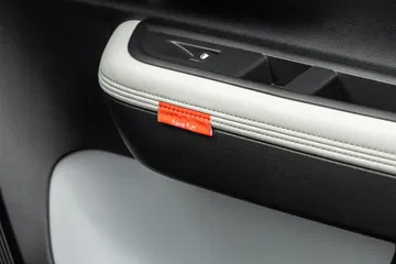 Visión cercana de la etiqueta identificativa en el interior del Citroën C3.