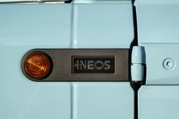 Primer plano del detalle del Ineos Grenadier Quartermaster 2024