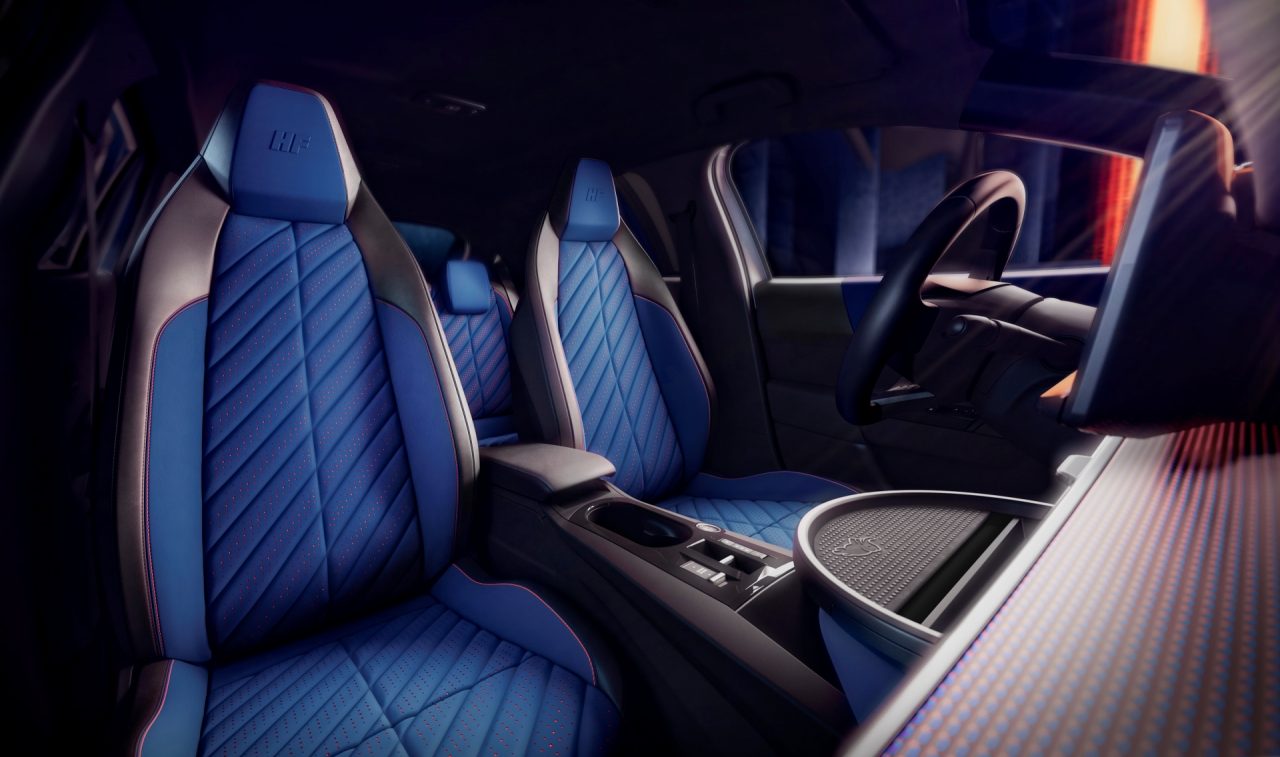 lancia-ypsilon-hf-2025-interior-1073443-1280x757.jpg