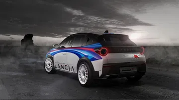Lancia Ypsilon HF 2025, potencia y estilo en un Hot Hatch compacto