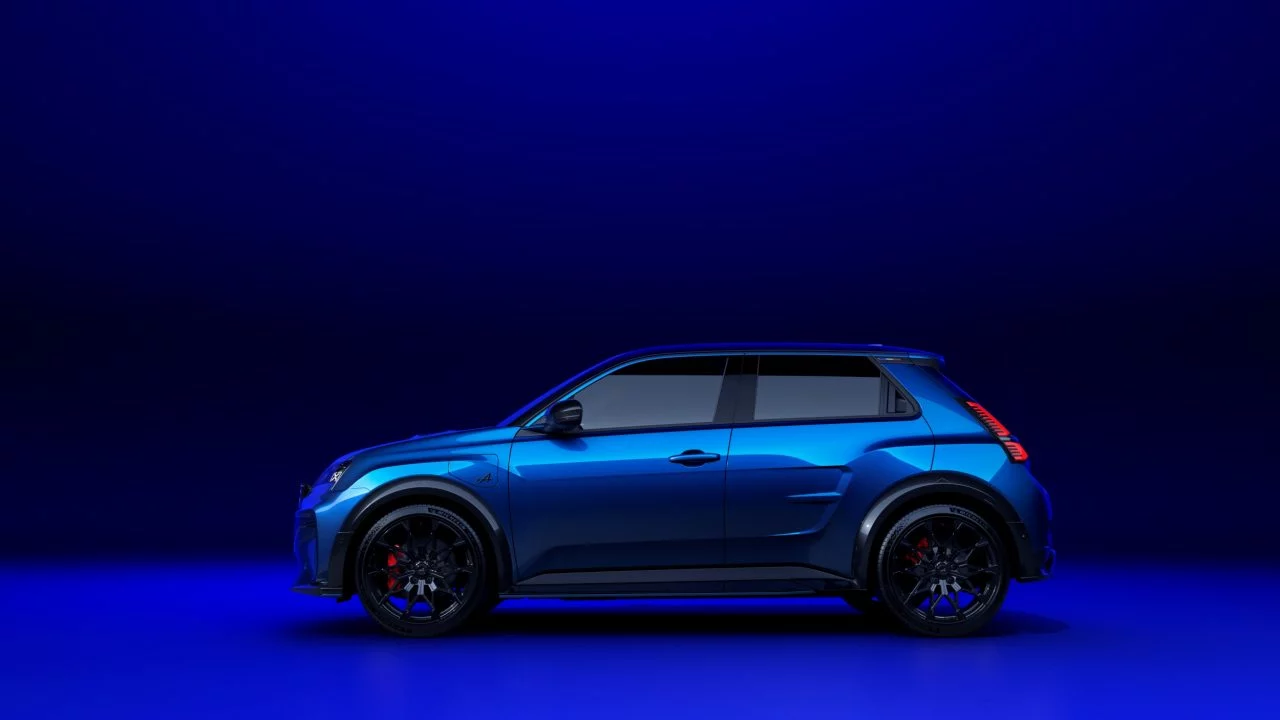4_LOT1_EXTERIEURSMaJEURS_Ext_alpineBlueVision_GTS_Elevationconducteur-666af82b4ce33-1280x720.webp