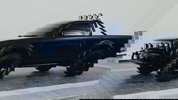 Perfil lateral muestra diseño retro y moderno del pickup Alpha Wolf