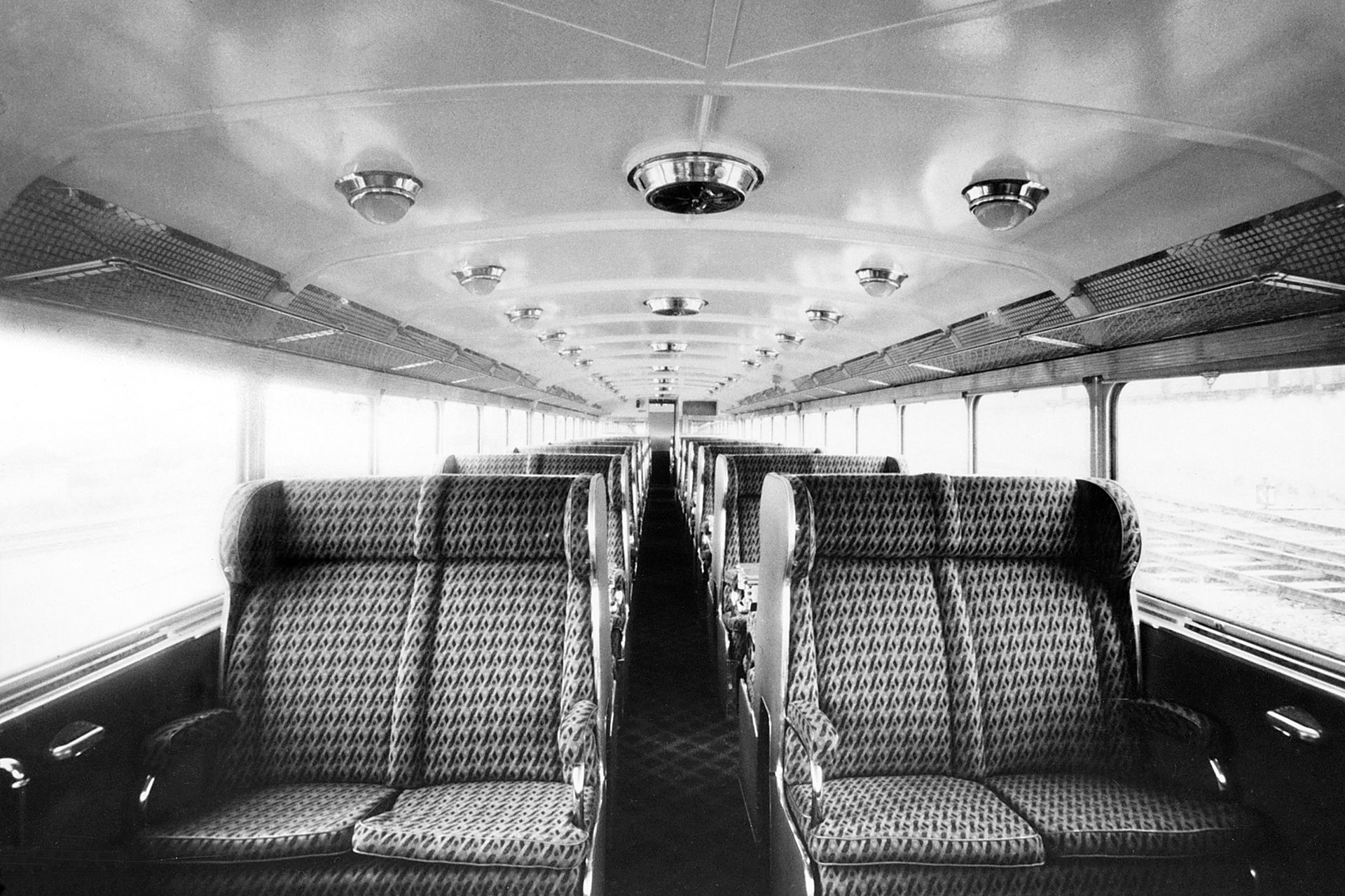 Innovación de Bugatti en el transporte ferroviario de 1933.