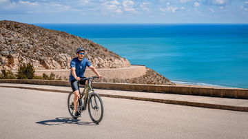 La ebike SUV Cecotec Mountain Supreme promete movilidad y eficiencia con 120 km de autonomía.