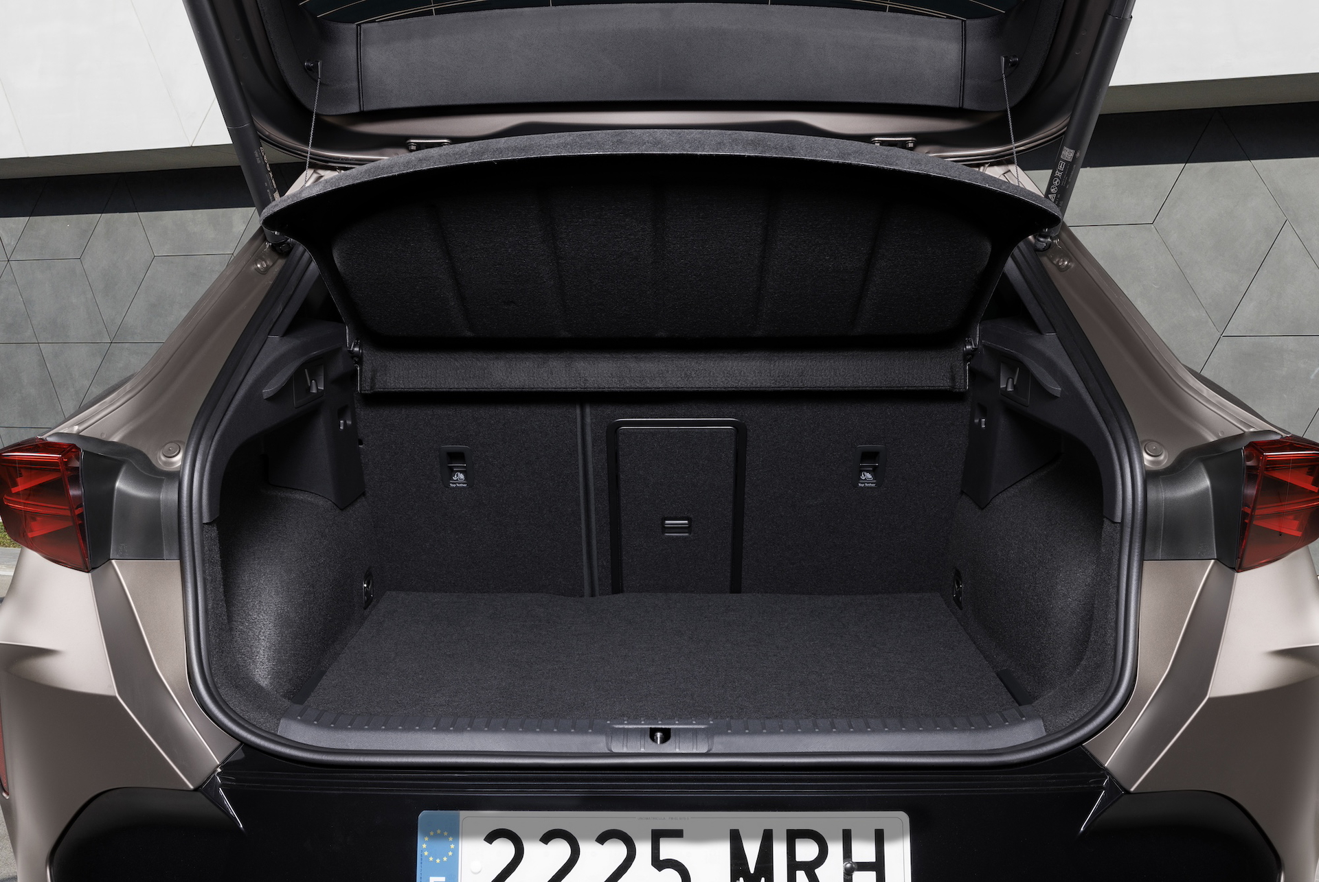 Amplio maletero del CUPRA Formentor 2024, versátil para carga