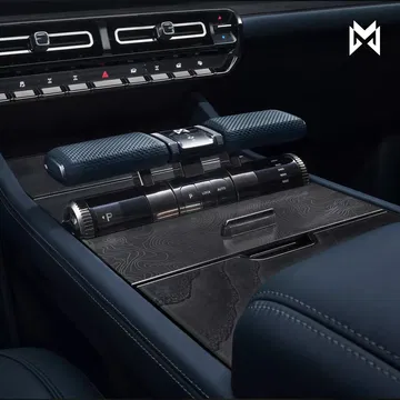 Vista del impresionante panel de control central del Dongfeng M-HERO.