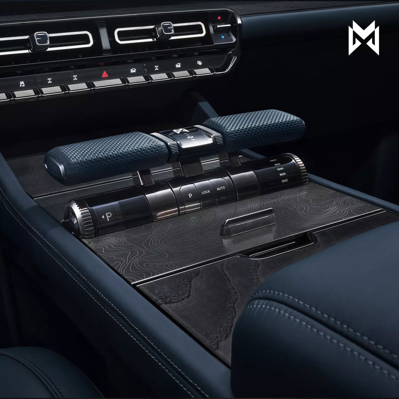 Vista del impresionante panel de control central del Dongfeng M-HERO.