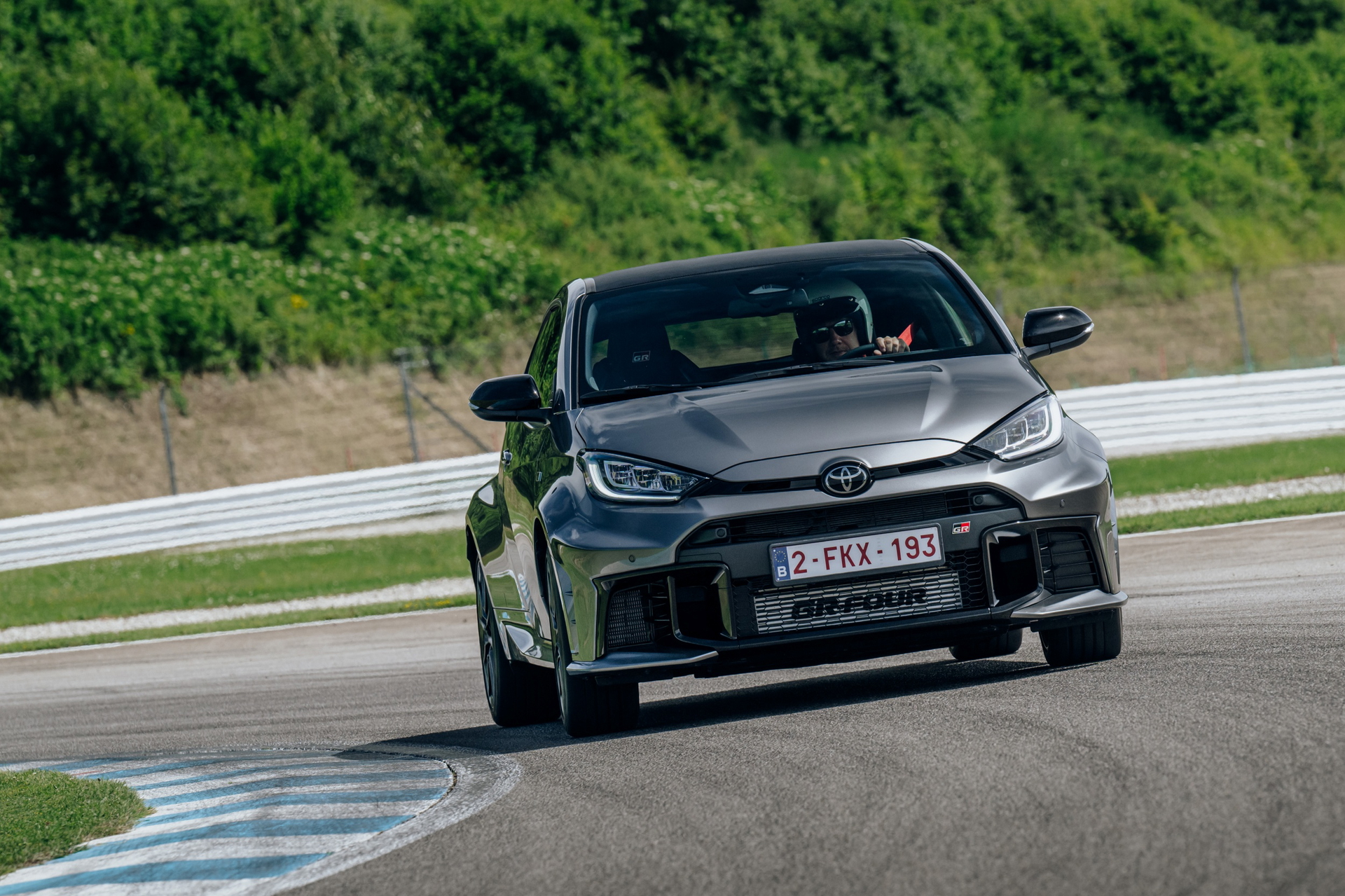 Toyota GR Yaris hidrógeno, visión dinámica en pista