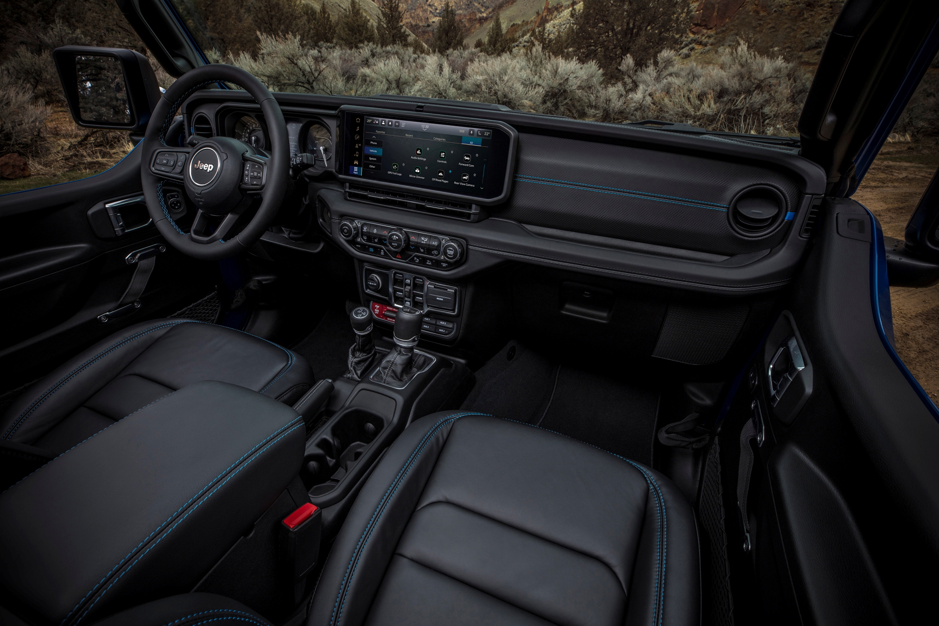 Vista del habitáculo del Jeep Wrangler, robustez y funcionalidad