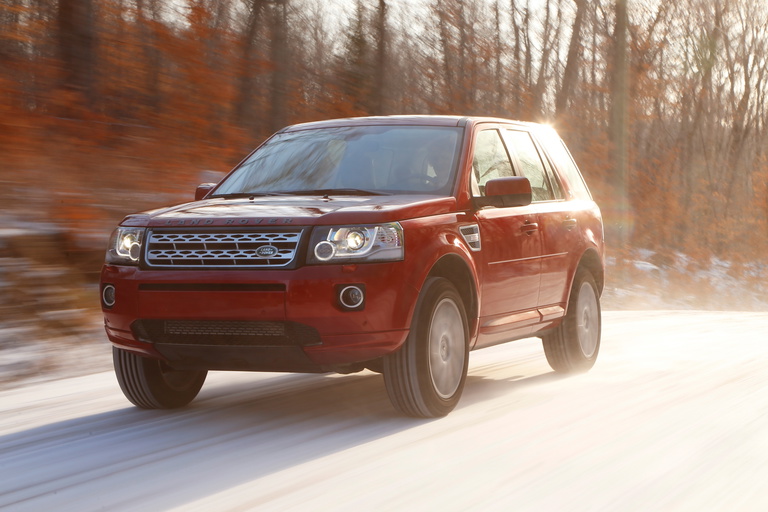 Vista din&aacute;mica del Freelander, &iacute;cono 4x4 de los noventa.