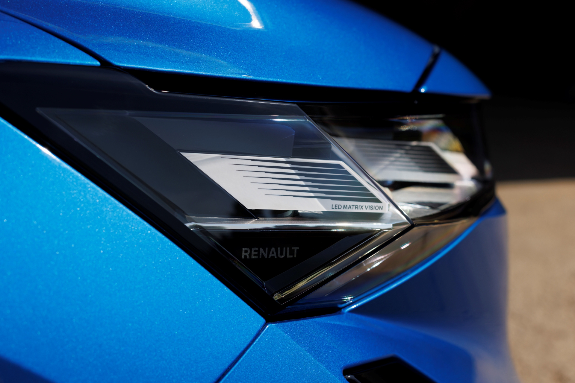 Foco delantero LED del Renault Rafale, diseño innovador y sofisticado