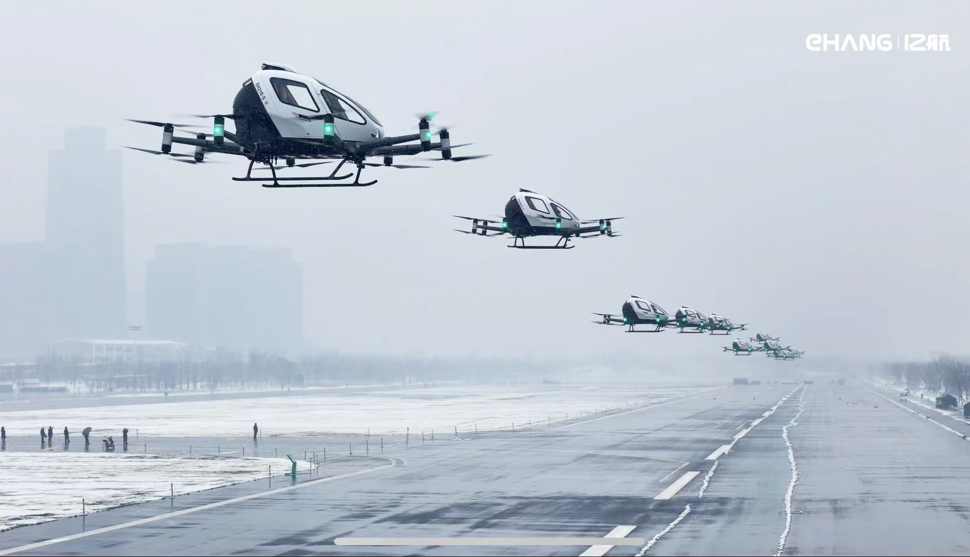 Innovador taxi aéreo autónomo sobrevuela el paisaje urbano.