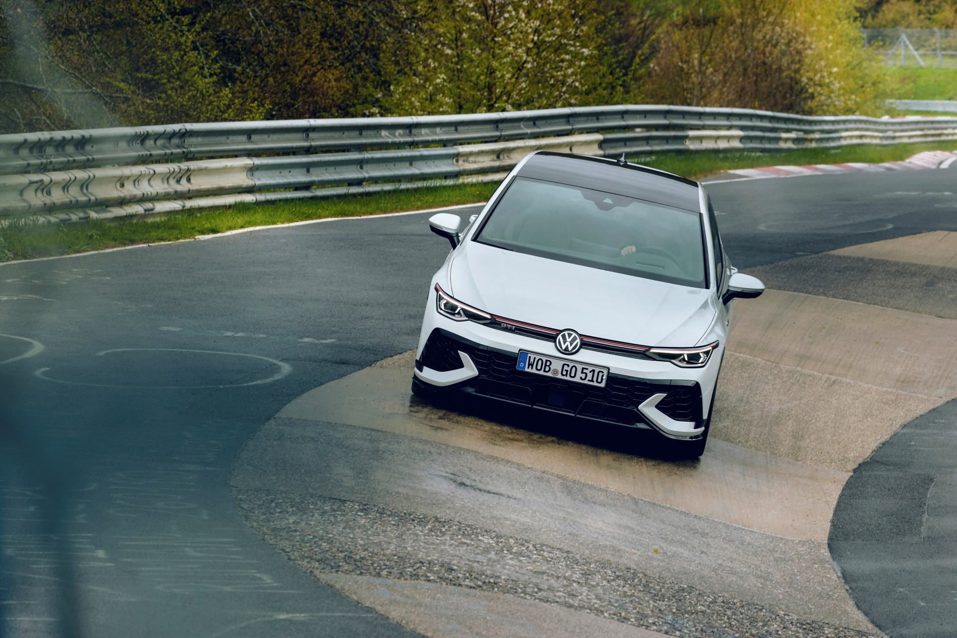 Volkswagen Golf GTI Clubsport domina en Nürburgring