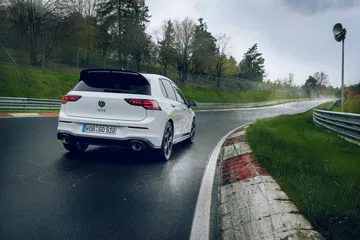 Volkswagen Golf GTI Clubsport dominando en Nürburgring