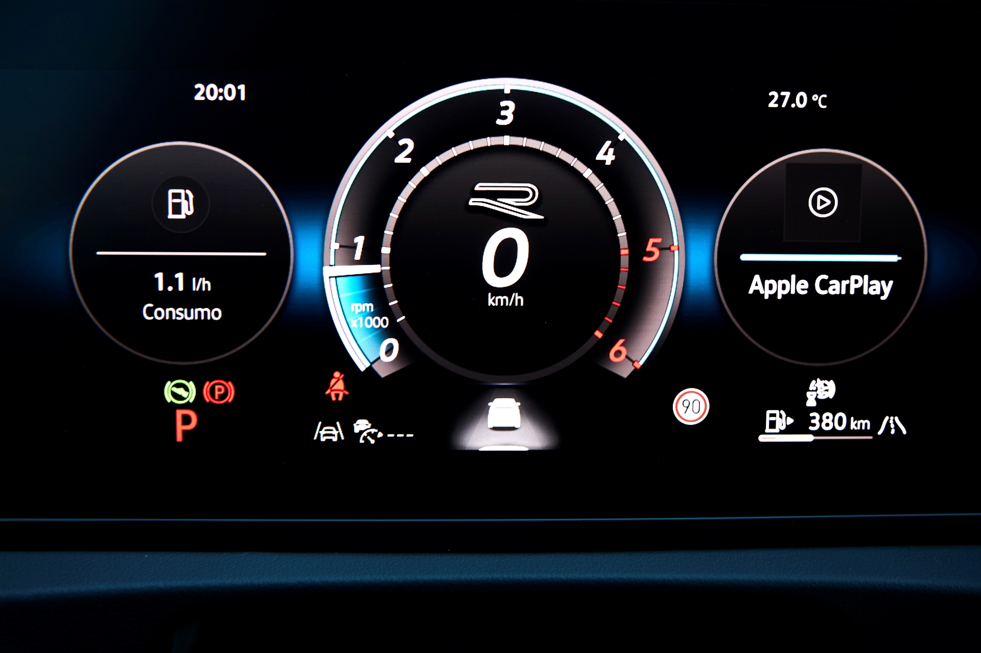 Cuadro de instrumentos digital del VW Tiguan 2024, claridad y tecnología al servicio del conductor.