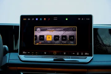 Moderna pantalla táctil del Volkswagen Tiguan 2024