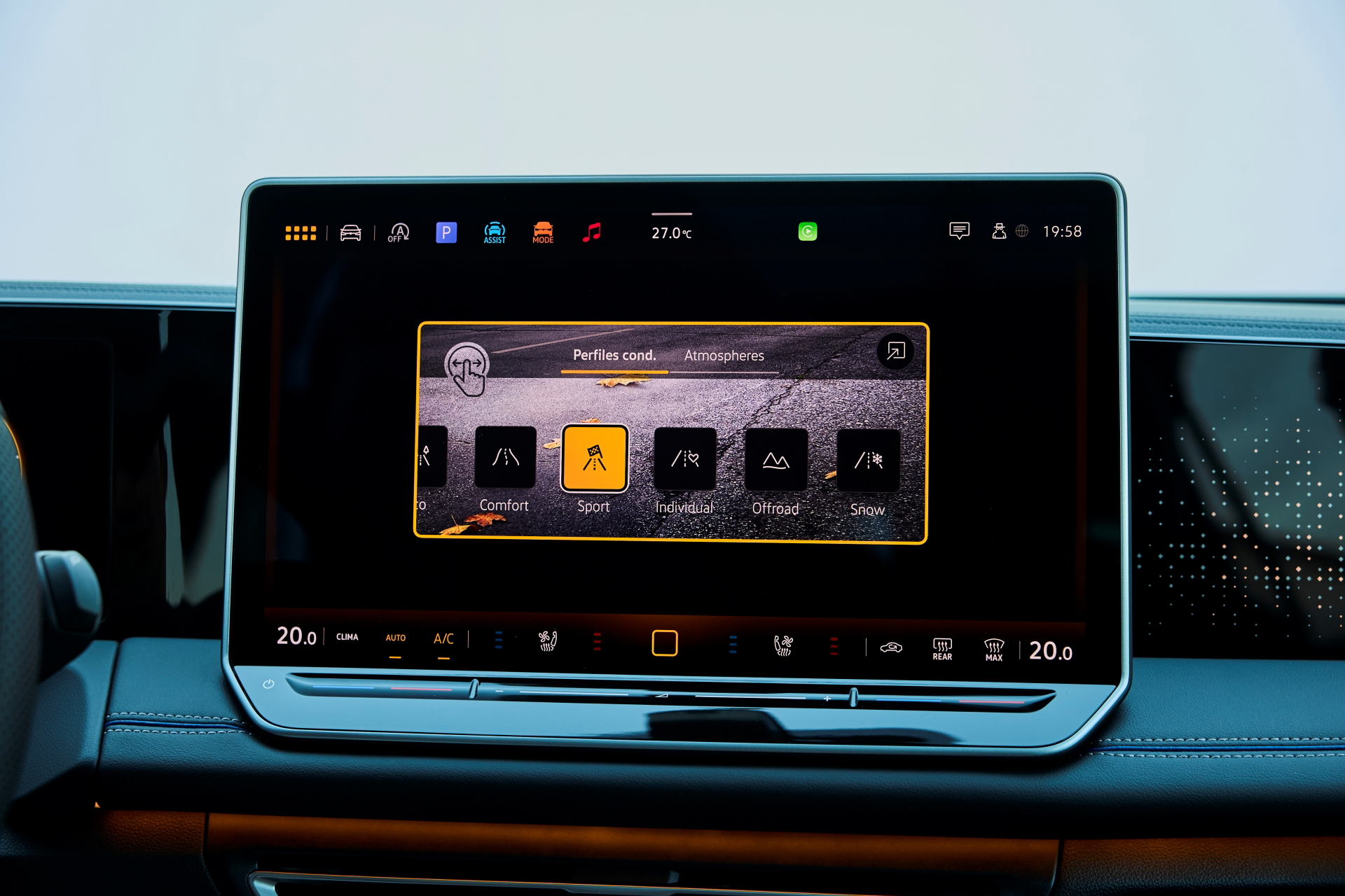 Moderna pantalla táctil del Volkswagen Tiguan 2024