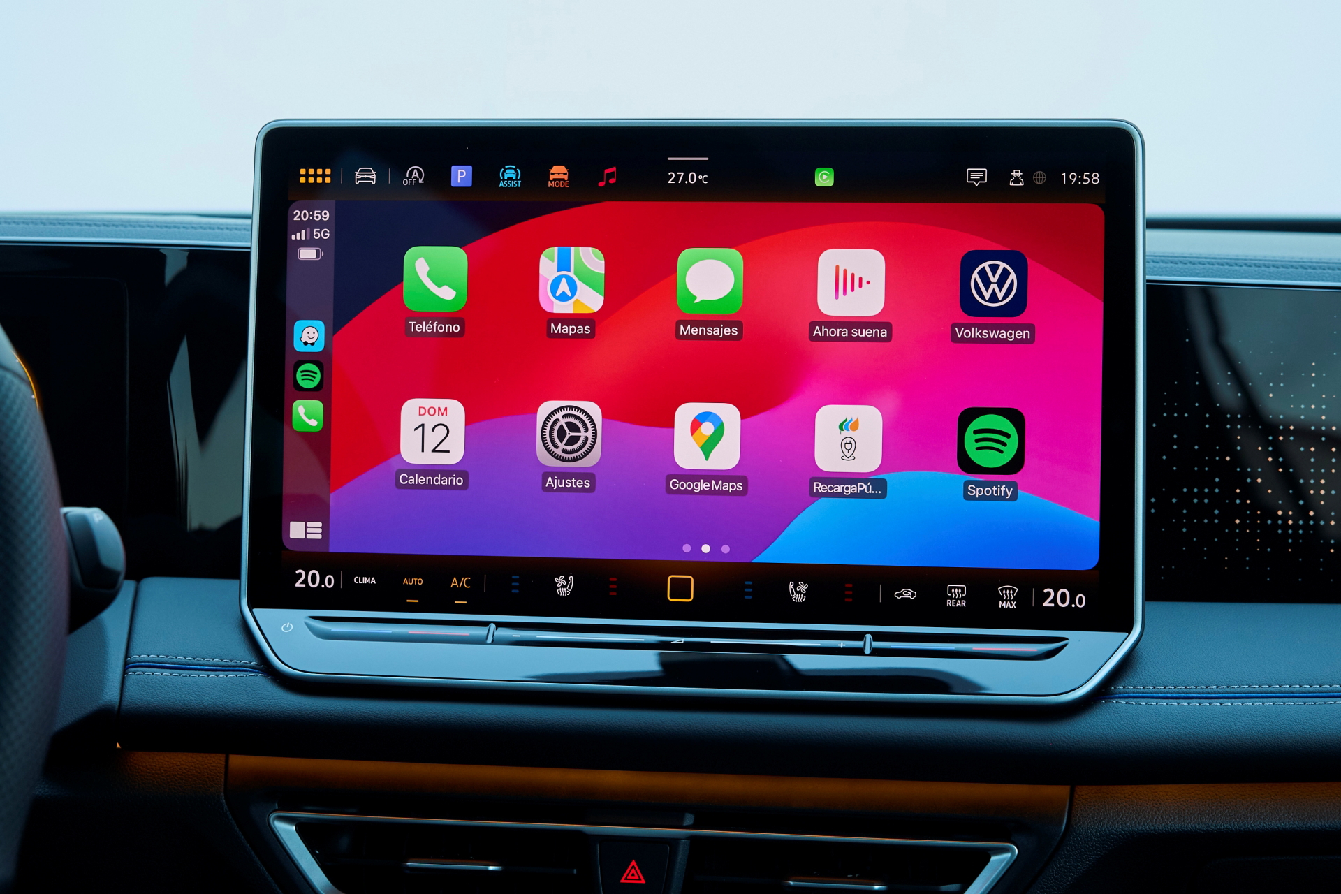 Pantalla de infotenimiento avanzada del Volkswagen Tiguan 2024