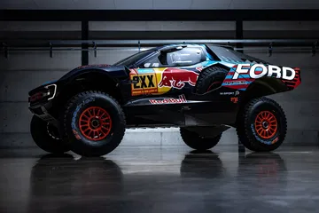 La Ford Raptor T1+ lista para dominar en el Dakar bajo el mando de Sainz y Roma. La Ford Raptor T1+ lista para dominar en el Dakar bajo el mando de Sainz y Roma.