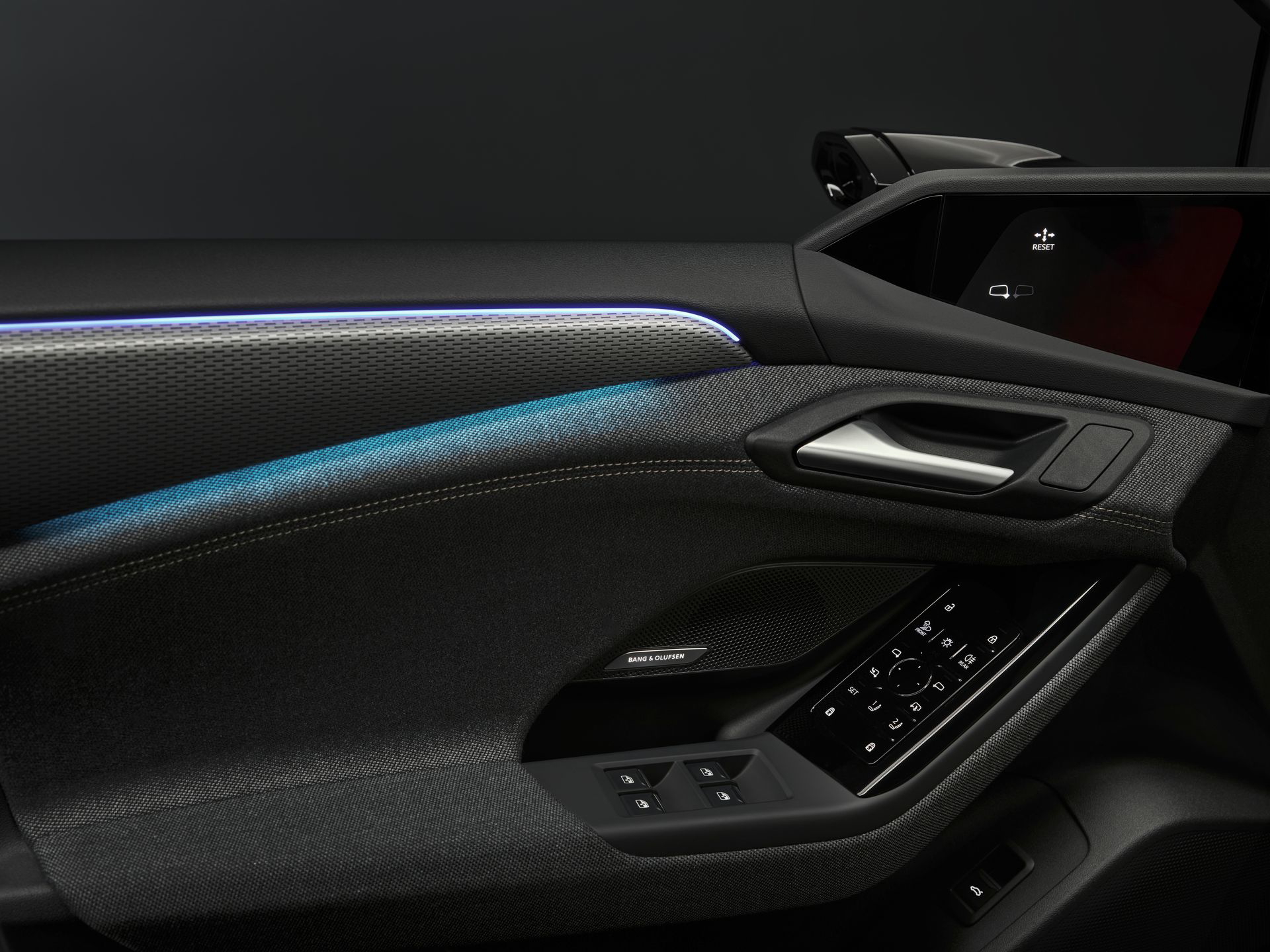 Acabados de alta tecnología y lujo en cabina del Audi A6 e-tron