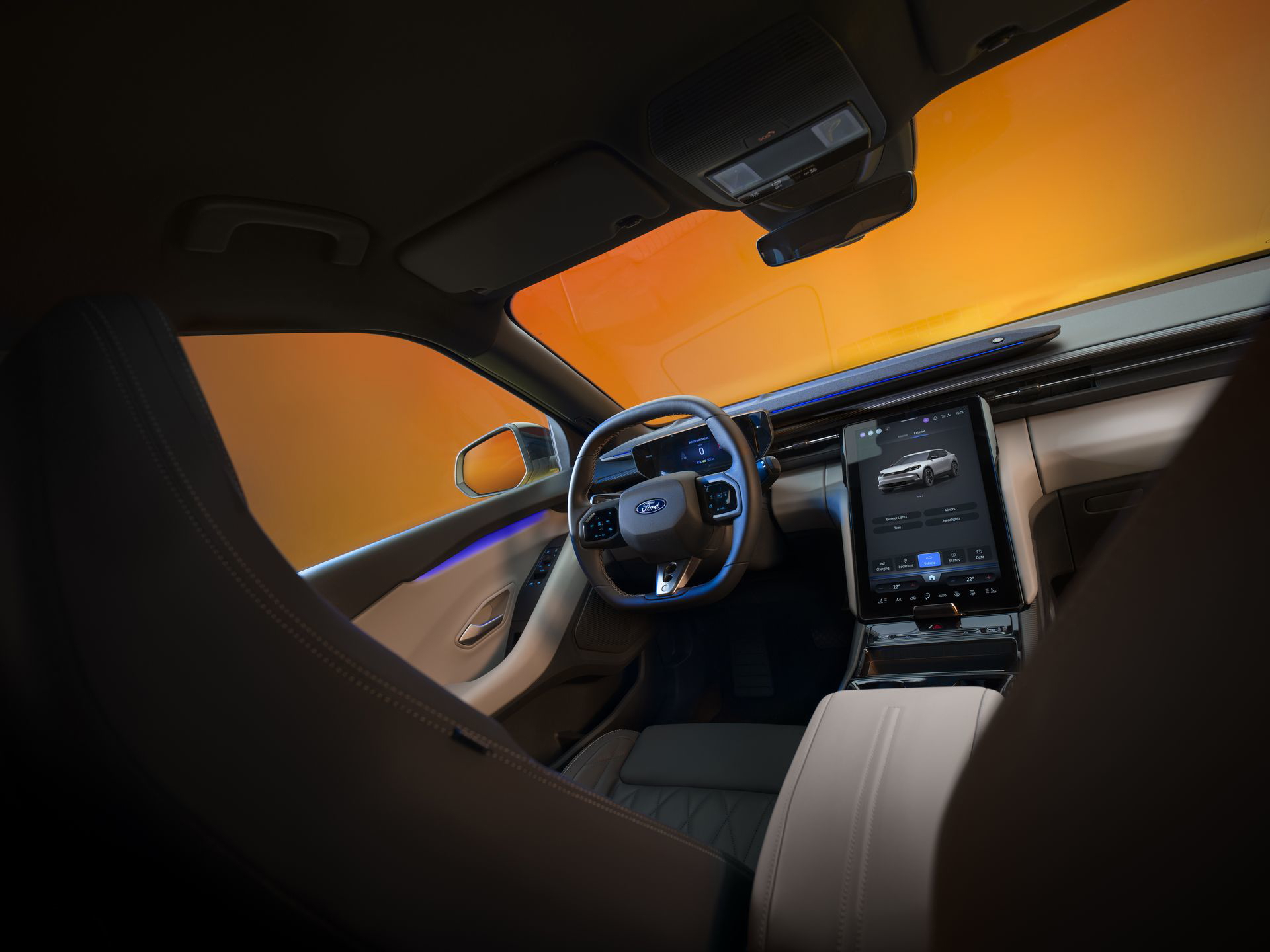 Vista del habitáculo del nuevo Ford Capri 2025, sofisticación y estilo moderno.