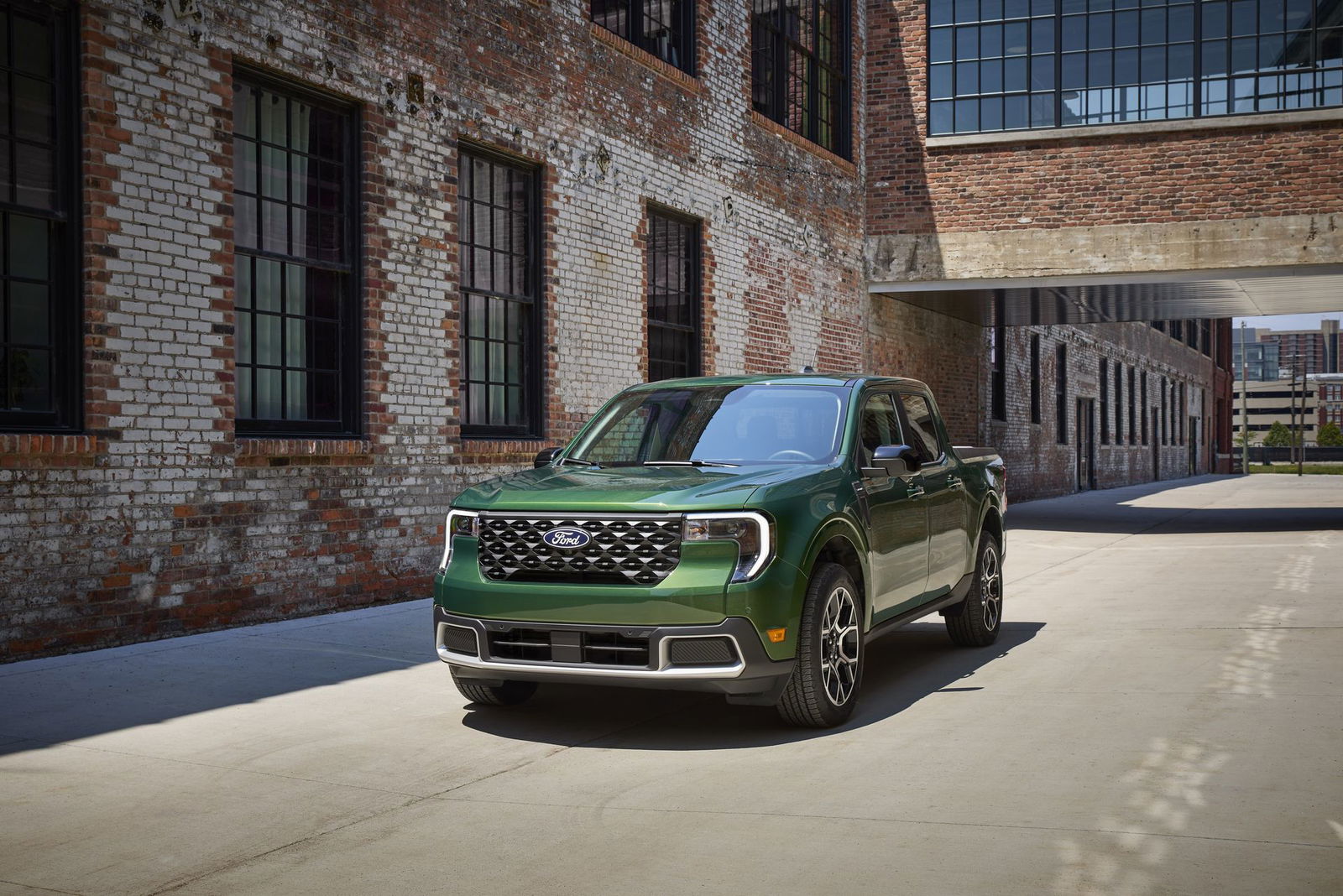 Nueva Ford Maverick 2025: estética renovada, promesa de eficiencia. Nueva Ford Maverick 2025: estética renovada, promesa de eficiencia.