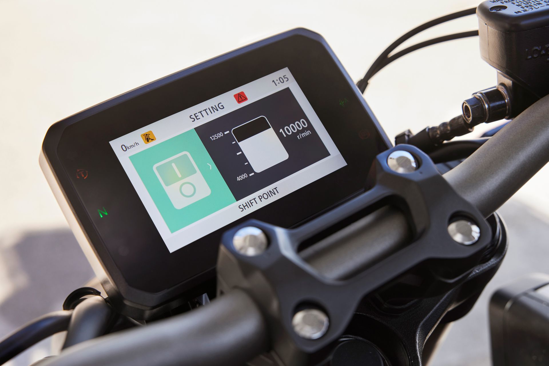 Panel de instrumentos digital con gráficos claros y modernos.