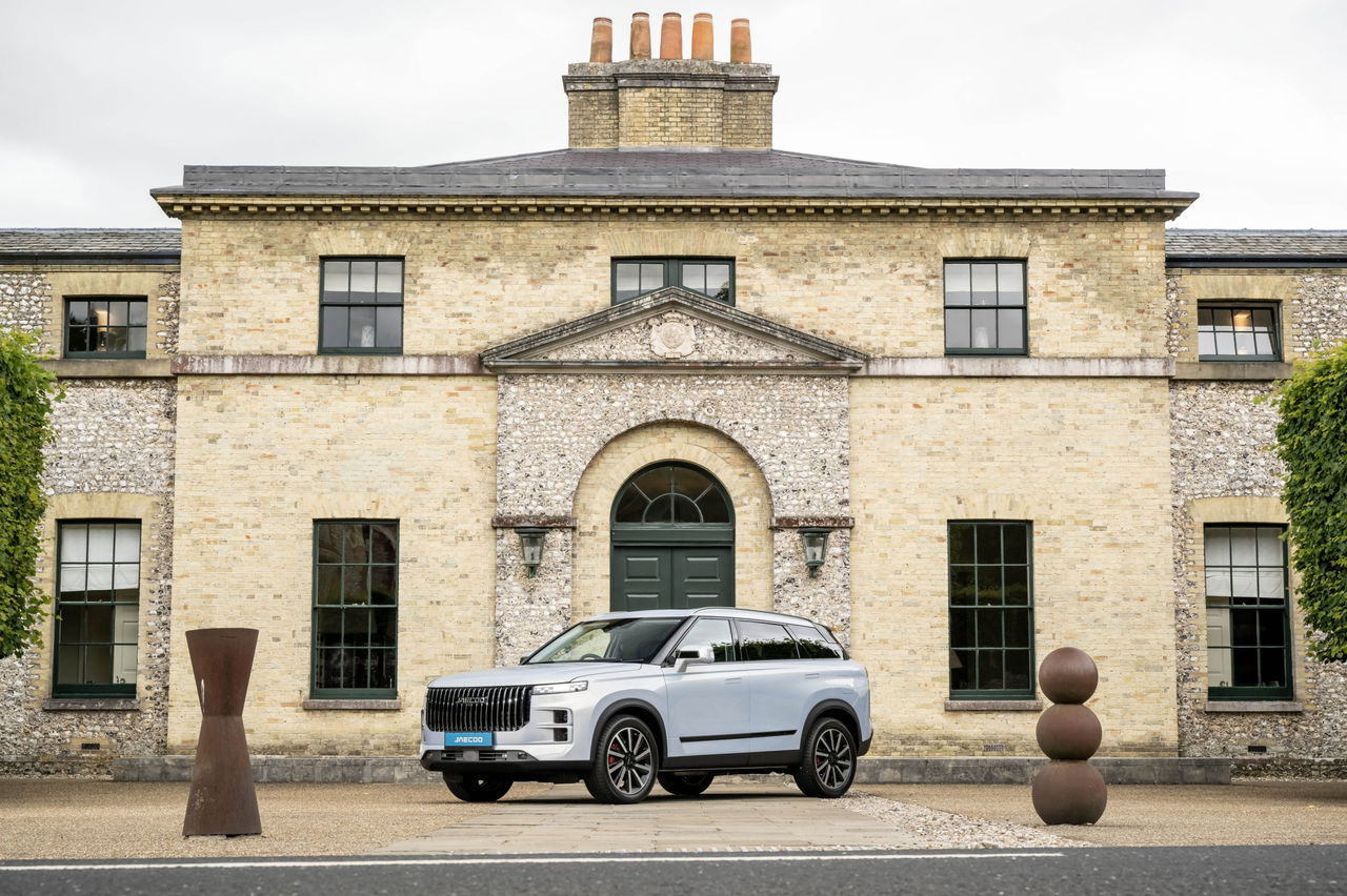 Vista lateral del competidor chino de Tucson y Qashqai en Goodwood