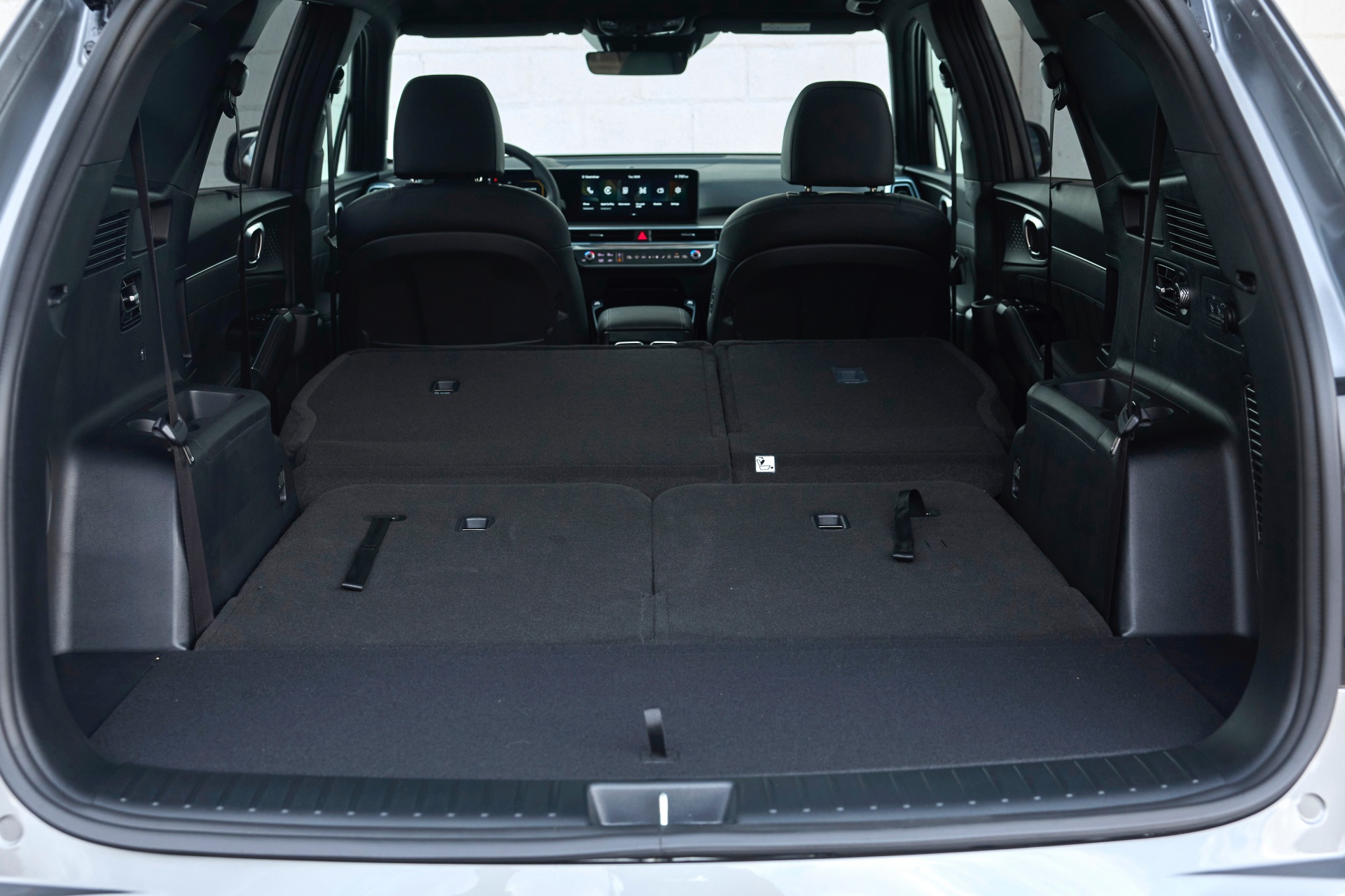 Amplio maletero del Kia Sorento 2024, ideal para familias numerosas.