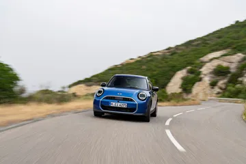El Mini Cooper S 5 puertas combina deportividad con practicidad.